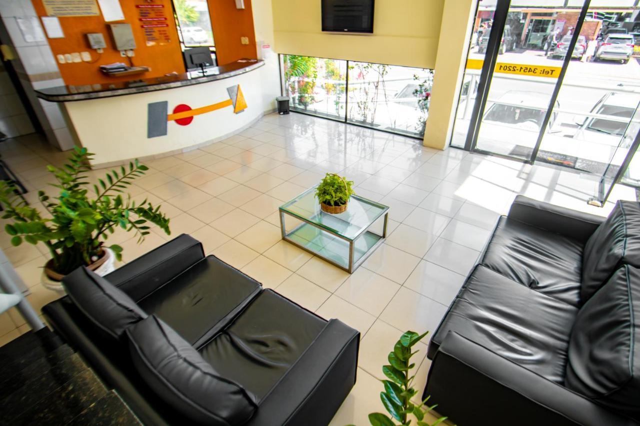 Hotel Piramide Pituba - Av Paulo VI Salvador Luaran gambar