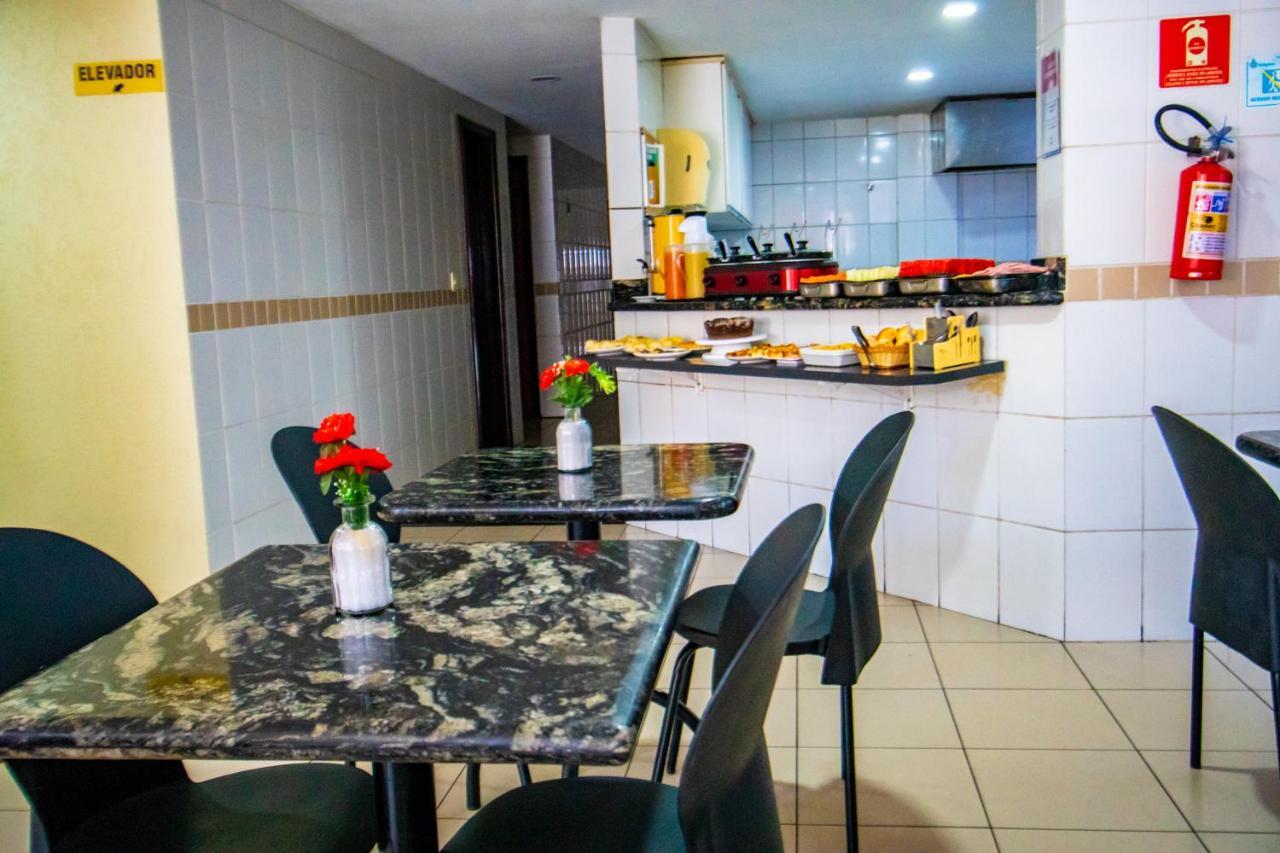 Hotel Piramide Pituba - Av Paulo VI Salvador Luaran gambar